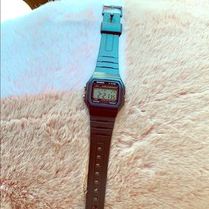 80s watch !! Very good condition